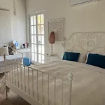 La Casa Di Nina Bed & Breakfast 3*