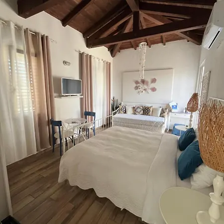 Alojamento de Acomodação e Pequeno-almoço La Casa Di Nina 3*