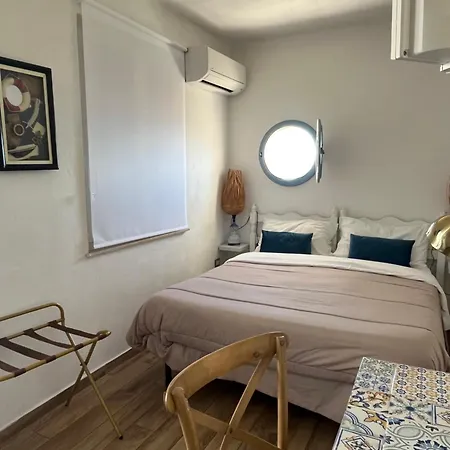 La Casa Di Nina Alojamento de Acomodação e Pequeno-almoço 3*