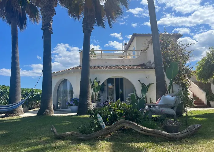 La Casa Di Nina 住宿加早餐酒店 La Maddalena (Cagliari)